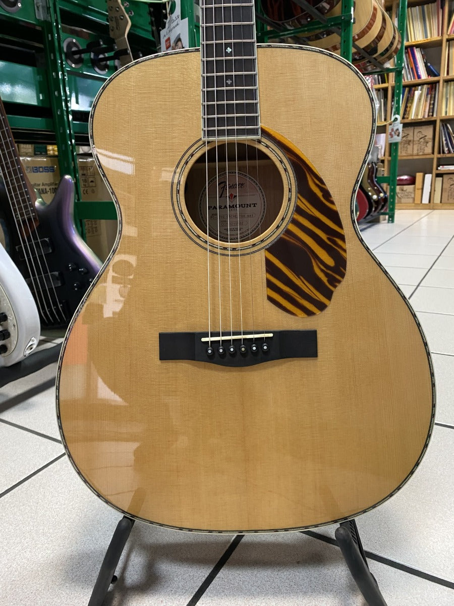 Fender PO-220E ORCHESTRA W/C, NAT con astuccio Demo Negozio