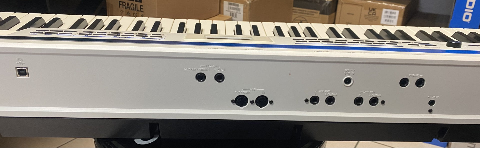 Casio PX-5S WE Pianoforte Digitale 88 tasti Pesati Usato -Non spedibile ritiro in negozio
