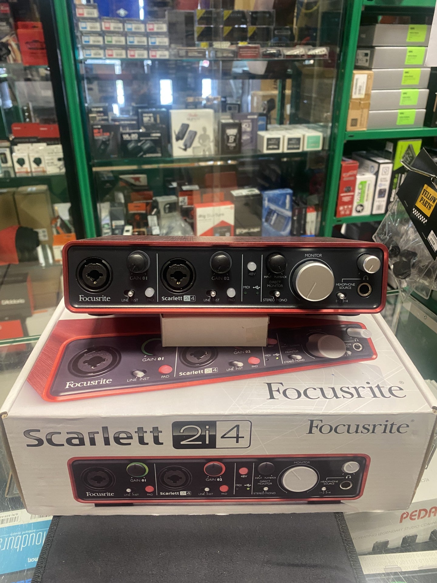 FOCUSRITE Scarlett 2i4 Usata