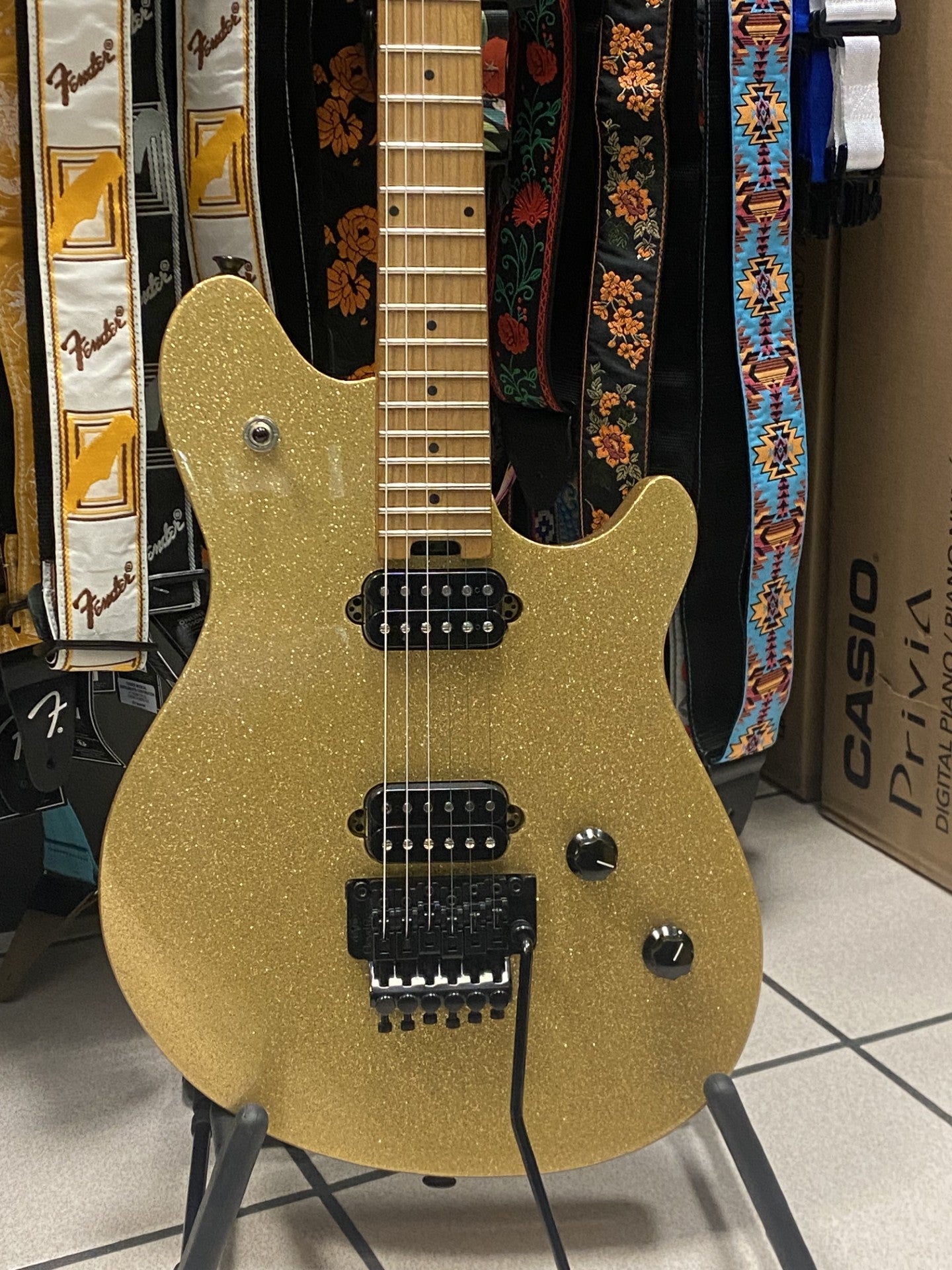 EVH Wolfgang WG Standard Gold Sparkle Usata in ottime condizioni