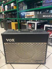 Vox VT50 combo per chitarra Usato