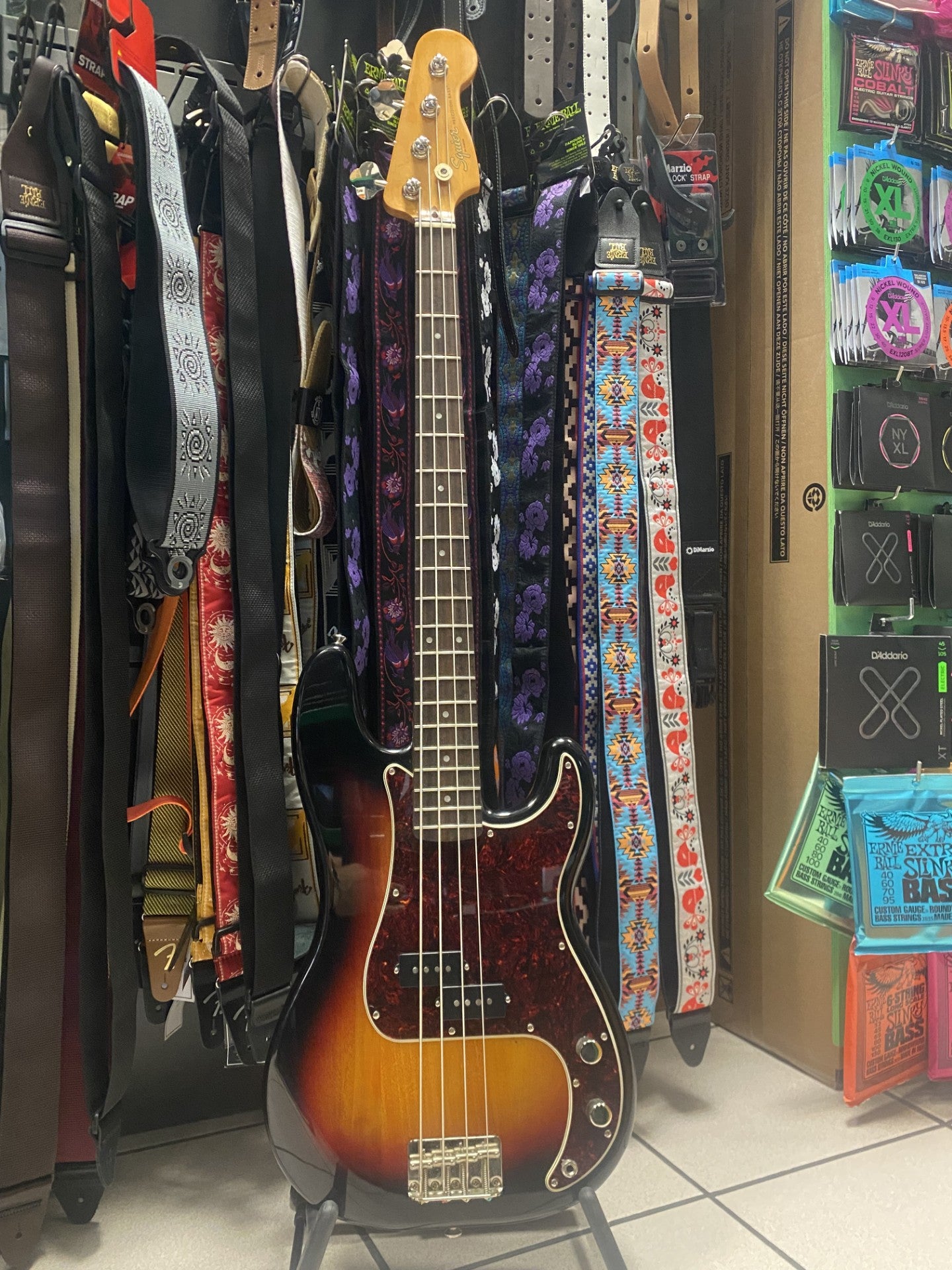 Fender Squier Classic Vibe 60s Precision Bass Usato