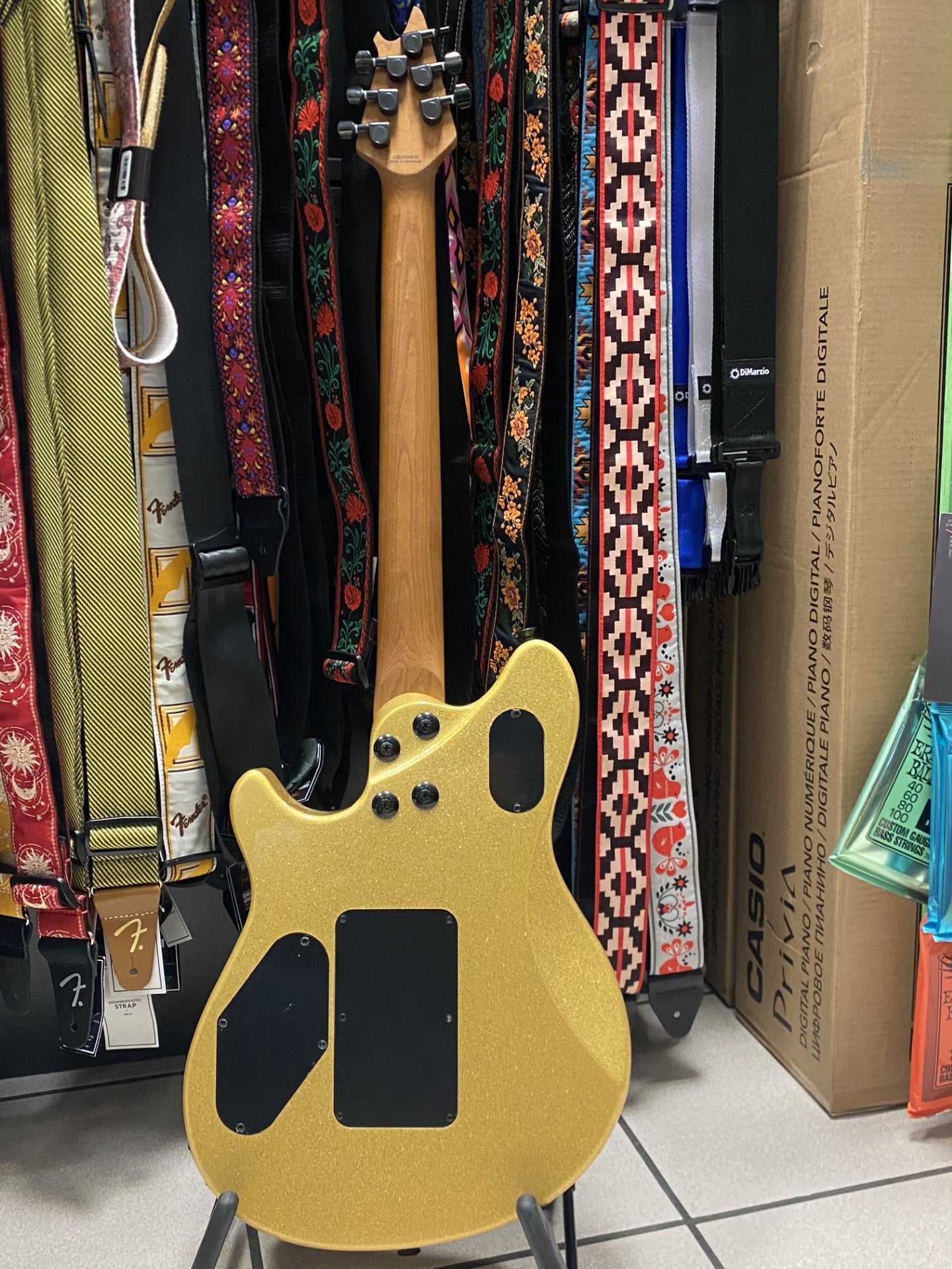 EVH Wolfgang WG Standard Gold Sparkle Usata in ottime condizioni