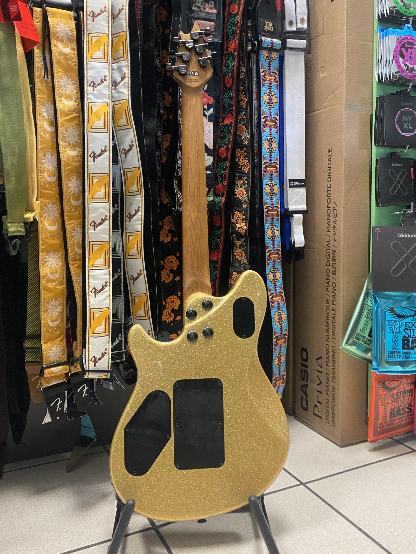 EVH Wolfgang WG Standard Gold Sparkle Usata in ottime condizioni