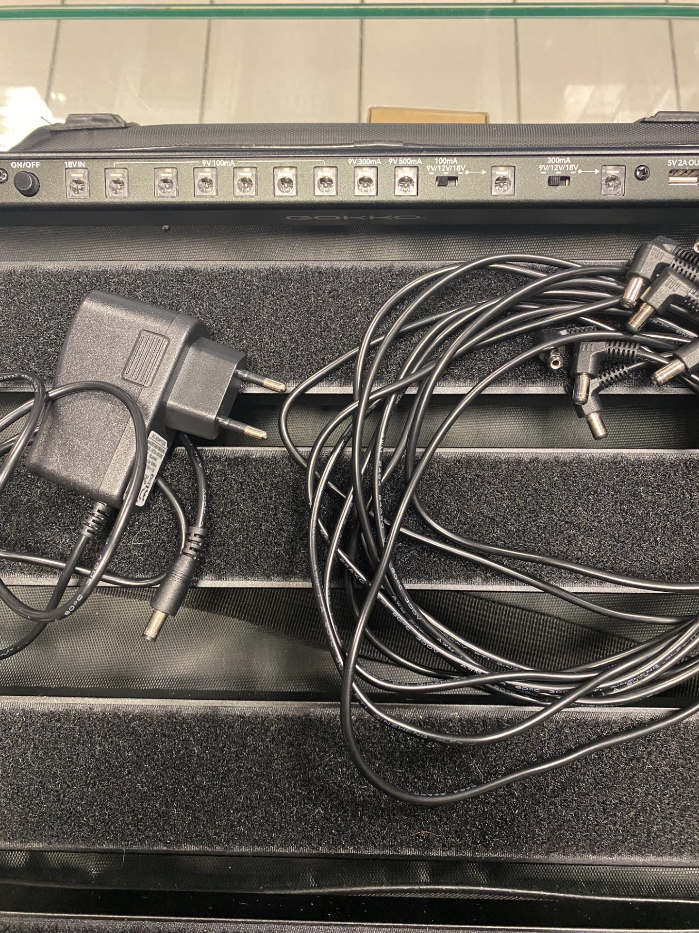 GOKKO GK-58 Pedaliera con alimentatore integrato Usata