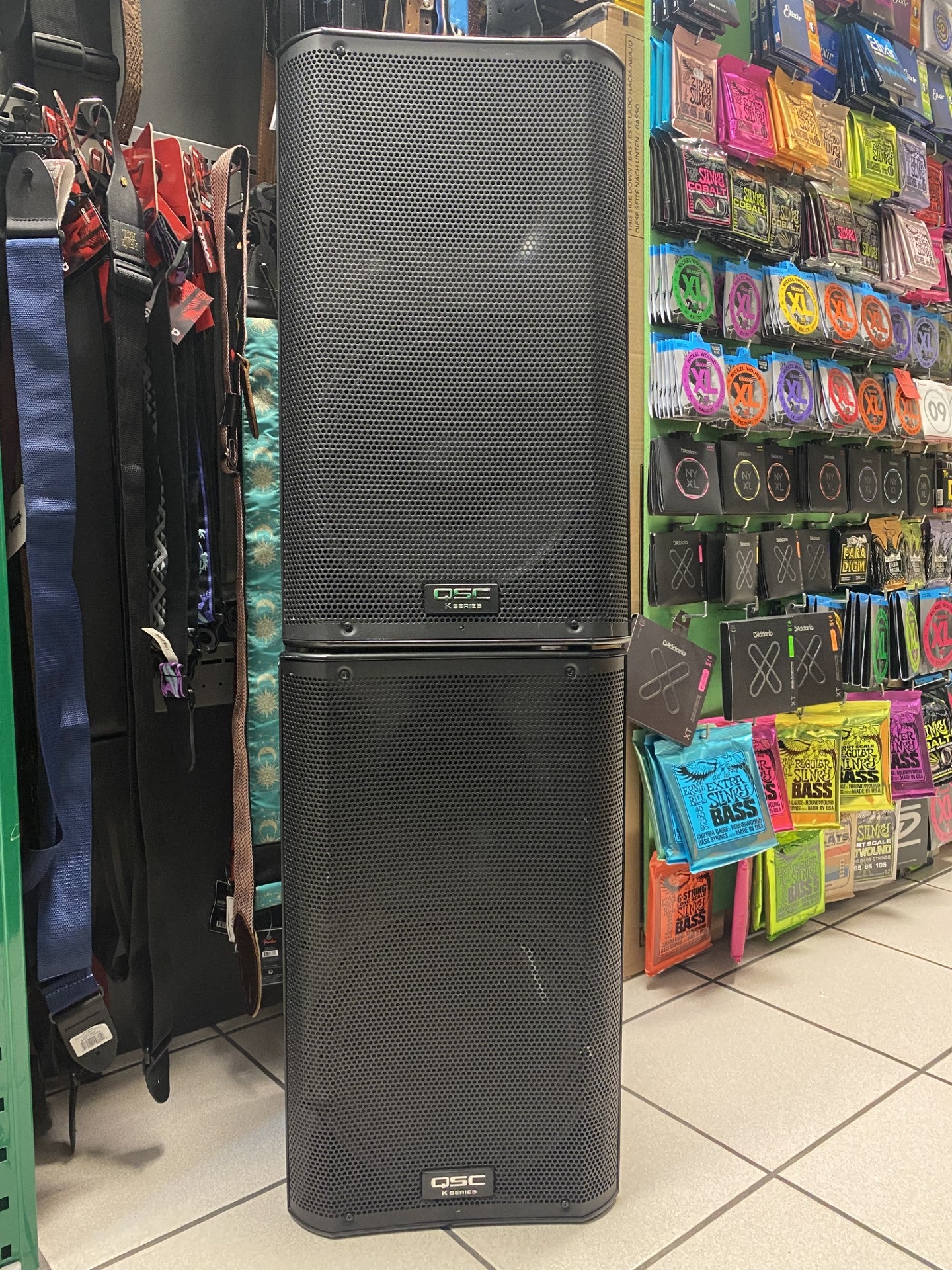 QSC K12 PA Coppia Diffusori Attivi, 1000 Watt Usati -Non spedibili ritiro in negozio