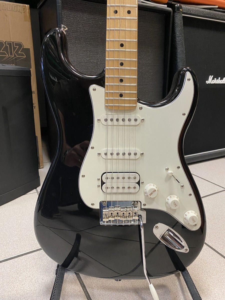 Fender Player Stratocaster HSS, Maple Fingerboard, Black Usata