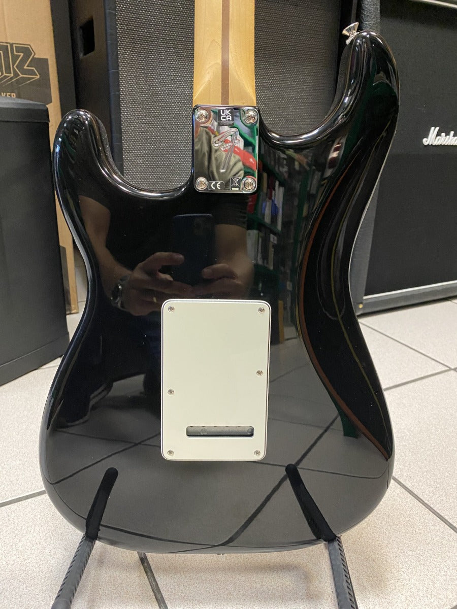 Fender Player Stratocaster HSS, Maple Fingerboard, Black Usata