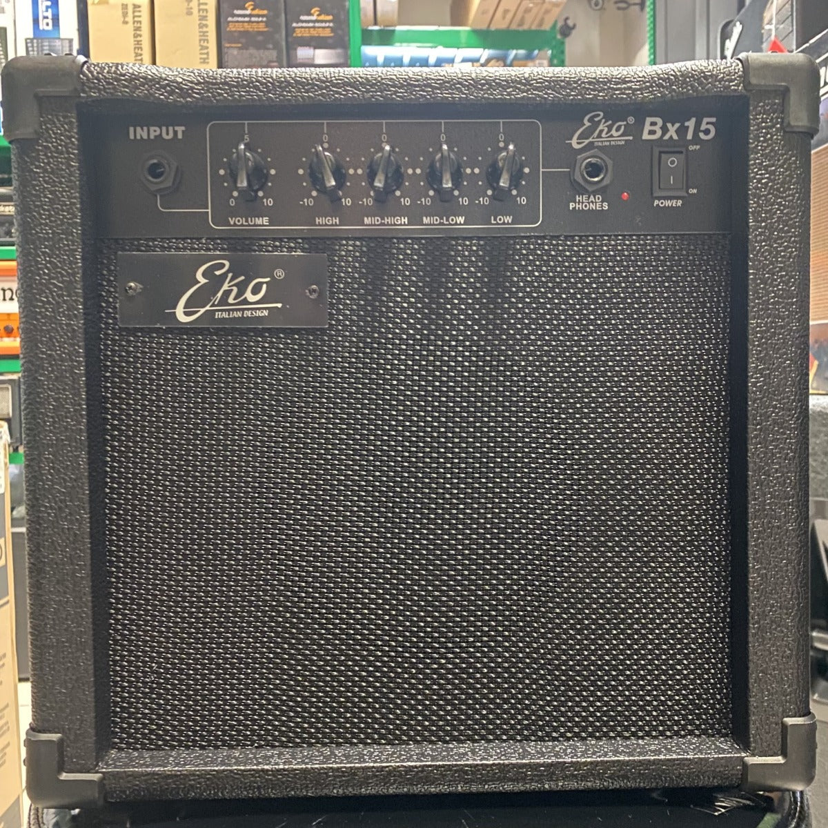 EKO BX15 Combo per basso 15W