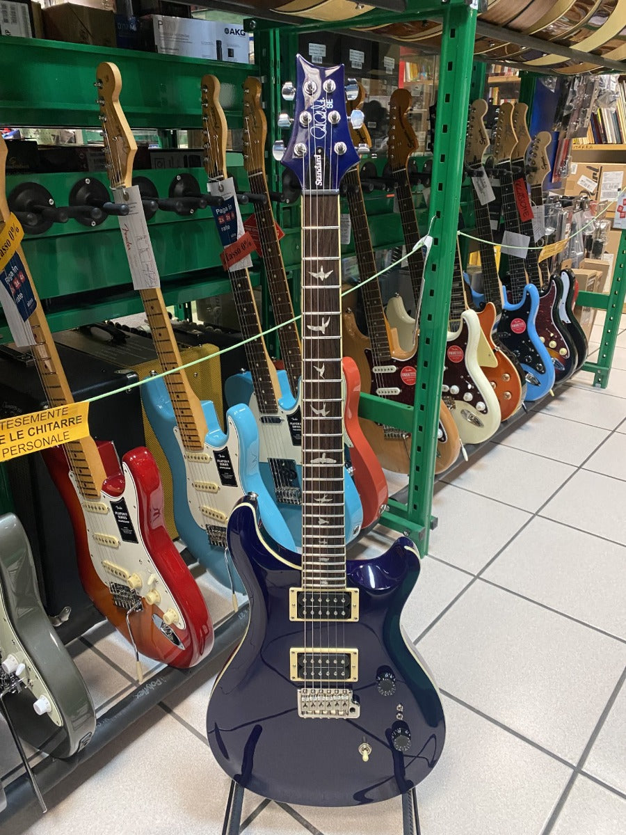PRS - SE STANDARD 24-08 TRANSLUCENT BLUE Demo negozio con Borsa
