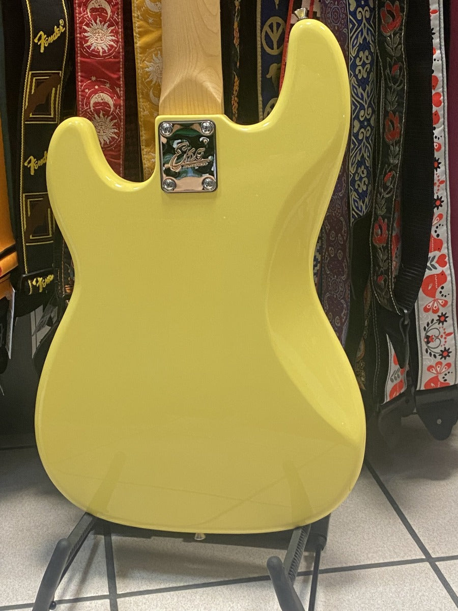 EKO GUITARS VPB-100 CREAM