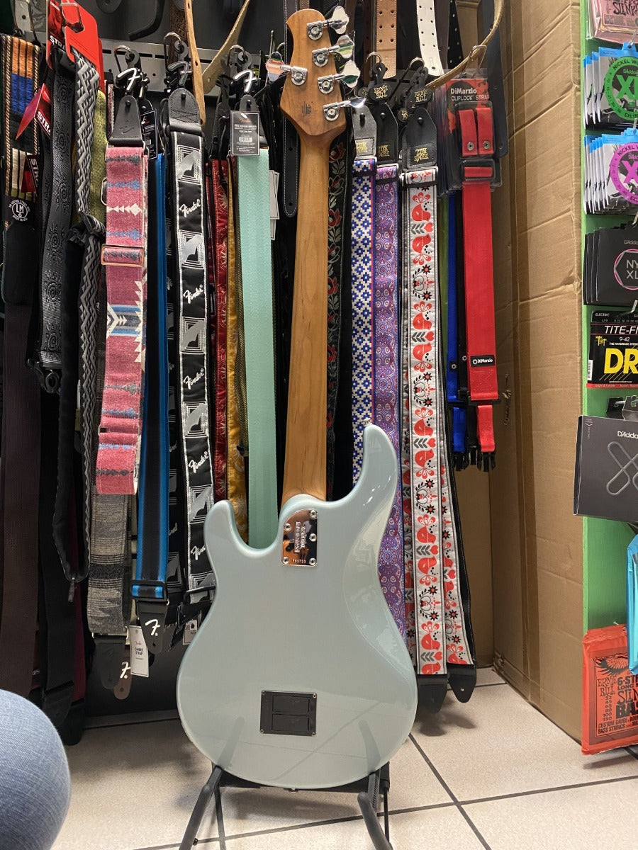 Music Man StingRay5 usato con astuccio originale