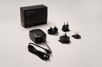 Universal Audio Alimentatore per pedali UAFX