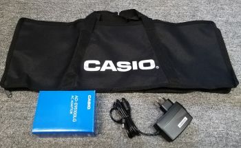 Casio SA BAG Borsa + Casio AD-E95100LG AC alimentatore 